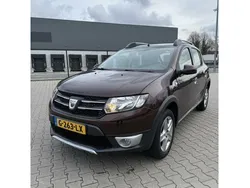 Bruin Gebruikt 2016 Dacia Sandero Stepway Hatchback | € 5.999 (Super prijs)