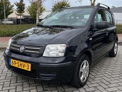 Zwart Gebruikt 2011 Fiat Panda Active Hatchback | € 3.000 (Eerlijke prijs)