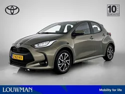 Groen metallic Gebruikt 2024 Toyota Yaris Hatchback | € 23.245 (Eerlijke prijs)