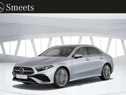 , metallic lak Nieuw 2025 Mercedes A180 AMG line Sedan | € 46.950 (Iets duurder)