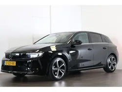 Zwart Gebruikt 2023 Opel Astra Hatchback | € 23.400 (Eerlijke prijs)