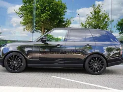 Zwart, metallic lak Gebruikt 2018 Land Rover Range Rover SUV | € 44.888 (Super prijs)