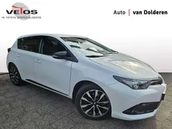 Wit Gebruikt 2018 Toyota Auris Hybrid Hatchback | € 16.500 (Goede deal)