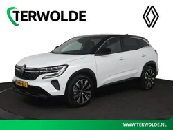 Blanc nacré / noir étoilé Gebruikt 2025 Renault Austral Techno SUV | € 42.900