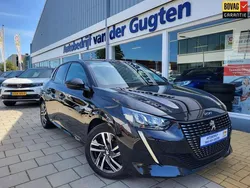 Zwart Gebruikt 2023 Peugeot 208 Allure Hatchback | € 17.950 (Eerlijke prijs)