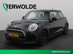 Zwart Gebruikt 2022 Mini ONE Classic Hatchback | € 19.945 (Super prijs)