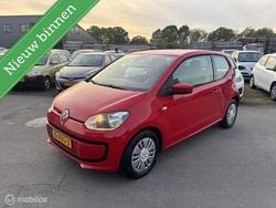 Rood Gebruikt 2012 VW up! take up! Hatchback | € 1.699 (Super prijs)