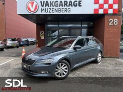 Grijs Gebruikt 2018 Skoda Superb Business Line Stationwagen | € 20.945 (Goede deal)