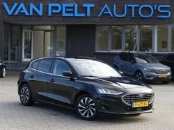 Zwart Gebruikt 2022 Ford Focus Style Hatchback | € 17.900 (Eerlijke prijs)