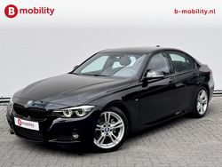 Zwart Gebruikt 2019 BMW 318 M Sport Sedan | € 23.695 (Eerlijke prijs)