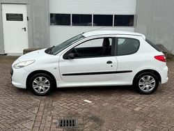 Wit Gebruikt 2011 Peugeot 206+ Hatchback | € 2.450 (Eerlijke prijs)