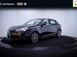 Zwart Gebruikt 2018 Alfa Romeo Giulietta Lusso Hatchback | € 18.925 (Eerlijke prijs)