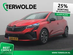 Rood Gebruikt 2024 Renault Clio V Techno Hatchback | € 21.840 (Eerlijke prijs)