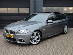 Grijs, metallic lak Gebruikt 2016 BMW 520 Executive Stationwagen | € 21.950 (Duur)