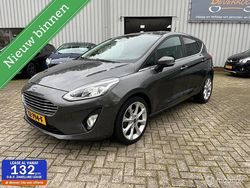 Grijs (metallic) Gebruikt 2017 Ford Fiesta Titanium Hatchback | € 7.990 (Super prijs)