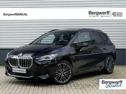 Zwart Gebruikt 2024 BMW 225 Active Tourer M Sport MPV | € 41.875 (Goede deal)