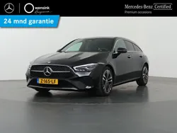 Kosmoszwart Gebruikt 2024 Mercedes CLA180 Shooting Brake Luxury Stationwagen | € 36.850 (Iets duurder)