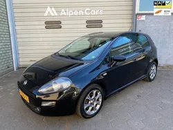 Zwart Gebruikt 2014 Fiat Punto Evo Lounge Hatchback | € 4.750 (Eerlijke prijs)