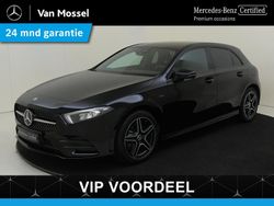 Zwart Gebruikt 2021 Mercedes A250 Premium Plus Hatchback | € 31.945 (Eerlijke prijs)