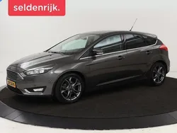 Grijs Gebruikt 2016 Ford Focus Titanium Hatchback | € 9.900 (Goede deal)