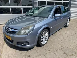 Grijs Gebruikt 2008 Opel Vectra GTS Business Hatchback | € 1.699 (Eerlijke prijs)