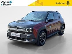 Rood Gebruikt 2025 Renault R4 Iconic SUV | € 33.745