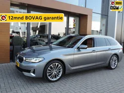Grijs, metallic lak Gebruikt 2021 BMW 520 Executive Stationwagen | € 35.990 (Eerlijke prijs)