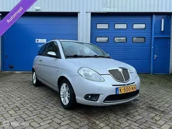 Grijs Gebruikt 2008 Lancia Ypsilon Hatchback | € 3.950