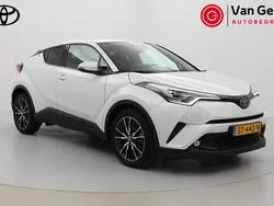 Wit Gebruikt 2018 Toyota C-HR Executive SUV | € 17.999 (Eerlijke prijs)