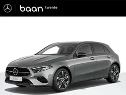 Grijs Nieuw 2024 Mercedes A180 Luxury Hatchback | € 45.473 (Iets duurder)