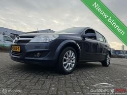 Grijs Gebruikt 2008 Opel Astra Hatchback | € 2.625 (Eerlijke prijs)