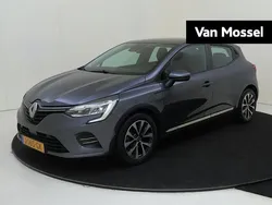 Grijs Gebruikt 2020 Renault Clio V Zen Hatchback | € 11.940 (Eerlijke prijs)