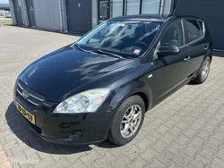 Zwart Gebruikt 2008 Kia Ceed Hatchback | € 999 (Super prijs)