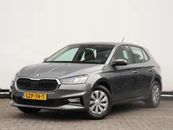Grijs Nieuw 2024 Skoda Fabia Essence Hatchback | € 20.195 (Eerlijke prijs)