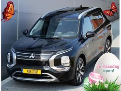 Zwart Nieuw 2025 Mitsubishi Outlander Instyle SUV | € 59.950 (Eerlijke prijs)