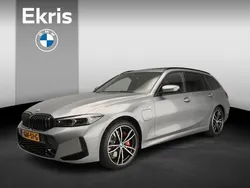 Grijs Gebruikt 2024 BMW 320 M Sport Stationwagen | € 49.900