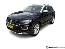 Zwart Gebruikt 2017 VW T-Roc Style SUV | € 16.450 (Duur)