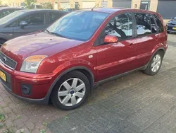 Rood Gebruikt 2009 Ford Fusion Futura MPV | € 2.998 (Eerlijke prijs)