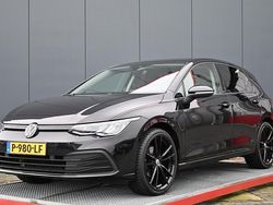 Zwart Gebruikt 2021 VW Golf VIII Hatchback | € 19.950 (Goede deal)