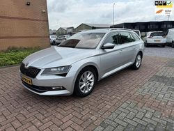 Grijs Gebruikt 2018 Skoda Superb Business Line Stationwagen | € 11.950 (Duur)