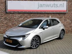 Grijs Gebruikt 2019 Toyota Corolla Style Hatchback | € 22.950 (Iets duurder)