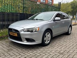 Grijs Gebruikt 2010 Mitsubishi Lancer Sportback Invite Hatchback | € 2.890 (Duur)