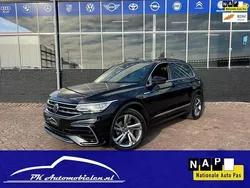 Zwart Gebruikt 2020 VW Tiguan R-line SUV | € 36.950 (Iets duurder)