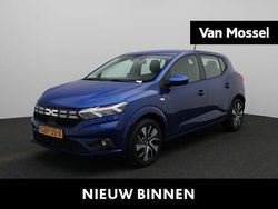 Blauw Gebruikt 2024 Dacia Sandero Expression Hatchback | € 17.440 (Eerlijke prijs)