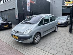 Grijs Gebruikt 2003 Citroën Xsara Picasso MPV | € 999 (Eerlijke prijs)