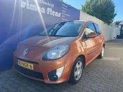 Oranje Gebruikt 2008 Renault Twingo Dynamique Hatchback | € 1.745 (Eerlijke prijs)