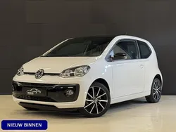 Wit Gebruikt 2017 VW up! R-line Hatchback | € 8.400 (Eerlijke prijs)