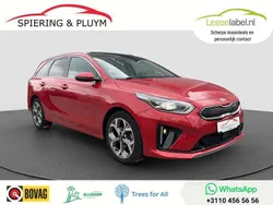 Rood, metallic lak Gebruikt 2021 Kia Ceed Sportswagon Stationwagen | € 21.890 (Eerlijke prijs)