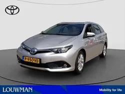 Grijs metallic Gebruikt 2016 Toyota Auris Touring Sports Stationwagen | € 12.950 (Eerlijke prijs)