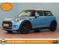 Blauw, metallic lak Gebruikt 2019 Mini ONE Chili Hatchback | € 14.500 (Super prijs)